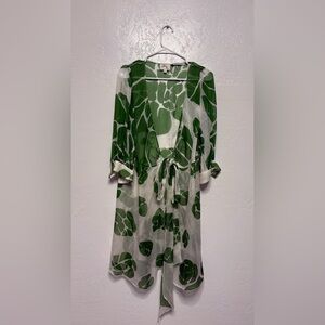 Womens size 0 wrap dress, #A1099